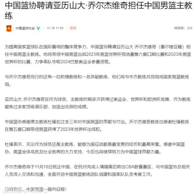 值得一提的是，凤凰号在开启毁灭模式后，精神感应骨架便随之发出淡淡的蓝光，搭配金光熠熠的造型，十分酷炫，令人耳目一新